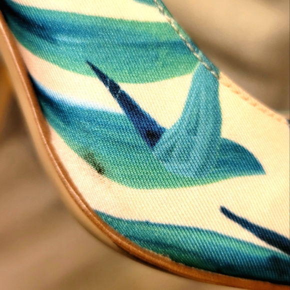Nine West | Tropic Plant Print | Pointed Toe |Tatiana Pump | Size 6M - Picture 8 of 10
